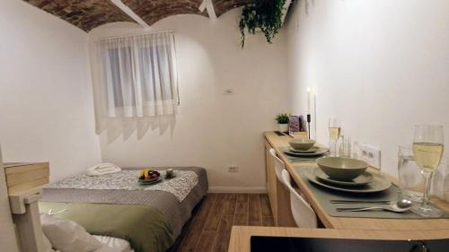 Old Town Apartment | Petit Central Studio