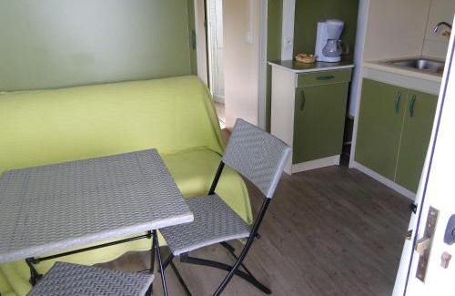 Pianotolli-Caldarello Other | Charming Petit Chalet: Family-Friendly Retreat Awaits