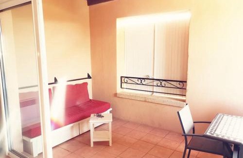 Pont Royal Apartment | Charming Petit Cocon in Beautiful Provence Awaits You