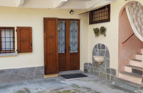 Brovello Apartment | Cozy Petit Coeur in the Historic Village - Pet Friendly