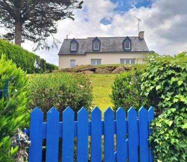 Tregunc House | Idyllic Getaway at Petit Coin de Paradis by Minaouet