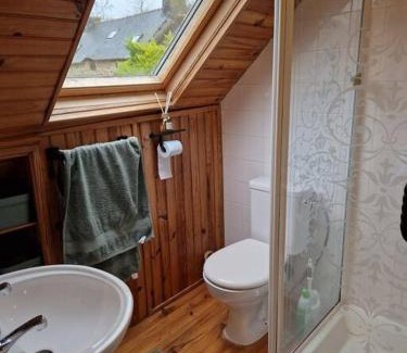Saint-Mayeux House | Cozy Petit Cottage Breton with Fireplace Retreat