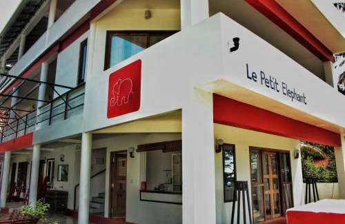 Kuzhuppilly Hotel | Elegant Petit Elephant: Oceanfront Oasis with Private Pool