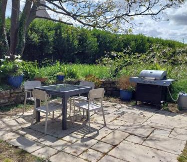 Kerlouan House | Discover the Petit gîte du Manoir de Keryvoas Retreat