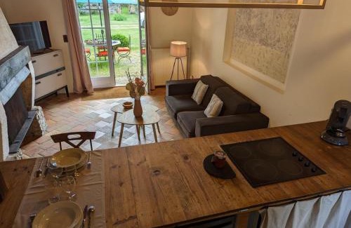 Chadurie House | Romantic Gîte with Pool and Garden Near Nature in Chadurie
