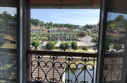 Laroquebrou Apartment | Charming Petit Hôtel Rural au Bord de la Cère for Families