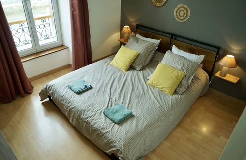 Laroquebrou Apartment | Charming Petit Hôtel Rural au Bord de la Cère for Families