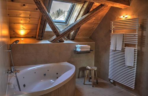 Chaumont Hotel | Guest Rated: 9.2/10 at Petit Hotel with Spa & Restaurant