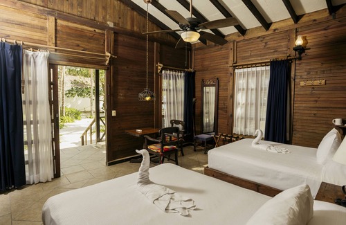 Villa Juarez Resort | Discover Petit Lafitte Hotel: Ocean View & Spa Retreat