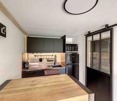 Guillestre Apartment | Cozy Mountain View Loft - Highly Rated for Families