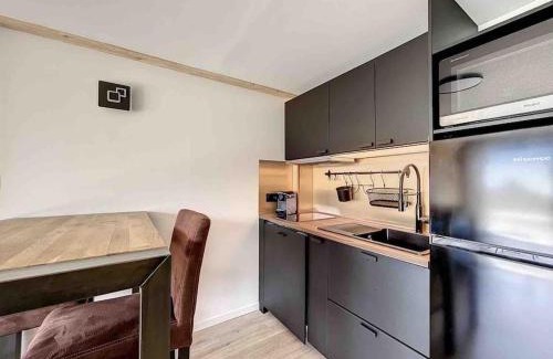 Guillestre Apartment | Cozy Mountain View Loft - Highly Rated for Families