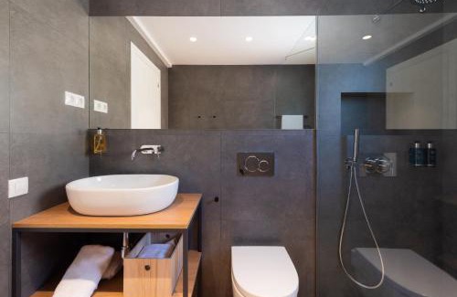 Terrassa Apartment | Welcoming Petit Luxe l'Àtic: Pet & Child Friendly Retreat