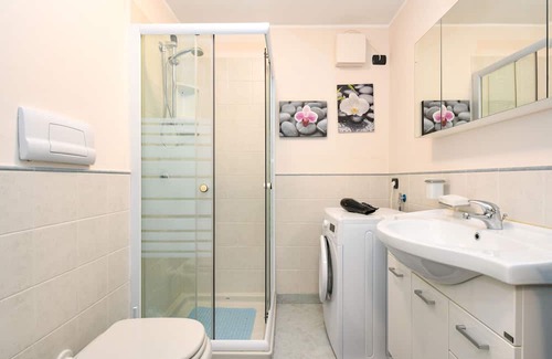 Puegnago del Garda Apartment | Cozy Lodging at Petit Nid du Lac with Lake Views & Pool