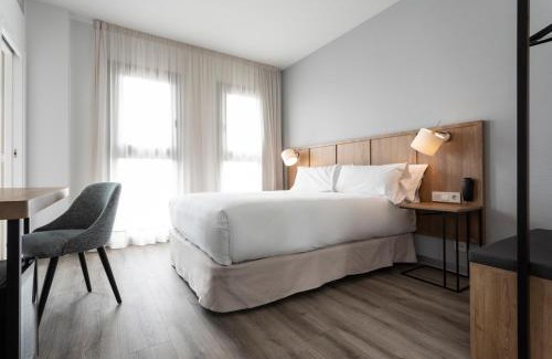 Museo Hotel | Guest Favorite: Petit Palace Vargas - Pet Friendly Retreat