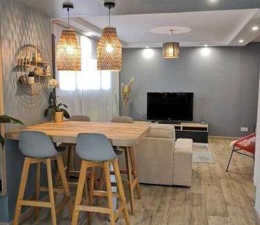 Montessuy Apartment | Cozy Independent T1 Bis Studio with Free Parking & Breakfast