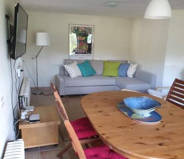 Malaucene Villa | Discover Petit Paradis: Family-Friendly Haven with Pool