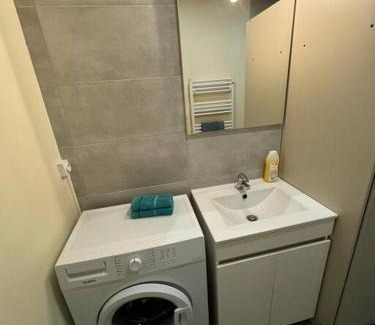 Coubron Apartment | Cozy Petit Pied-à-Terre with Pool and Kitchen Access