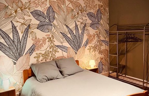 Saint-Die House | Cozy Petit Prince Room for Rent - Pet and Child Friendly