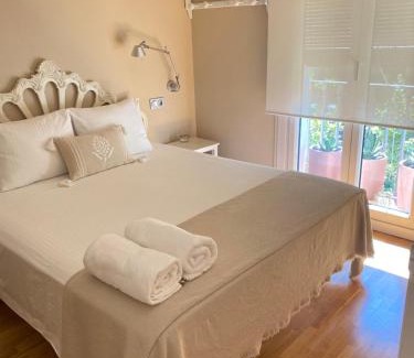 Eixample Apartment | Exceptional Stay at Petit Rosselló - Guest Rated 9.8/10