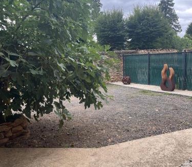 Saint-Germain-Nuelles Apartment | Cozy Studio Near Beaujolais – Pet & Child Friendly Stay
