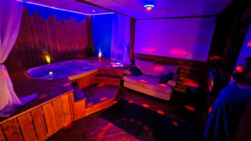 Mauricie Apartment | Intimate Shawinigan Studio with Indoor Spa & Pet-Friendly Perks