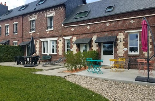 Louvetot Bed & Breakfast | Cozy Petite Chambre le Marteau with Kitchen Amenities