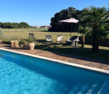 Oisly Bed & Breakfast | Tranquil Oceanfront Retreat with Pool & Family-Friendly Vibes