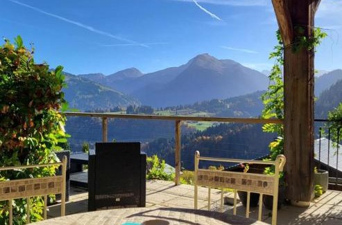 La Cote-d'Arbroz House | Family-Friendly Stay at Petite Ferme Les Bouts, Near Morzine