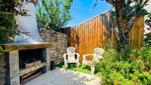 Sainte-Marie-de-Re Villa | Serene Retreat Near Village Center & Market with Family Amenities