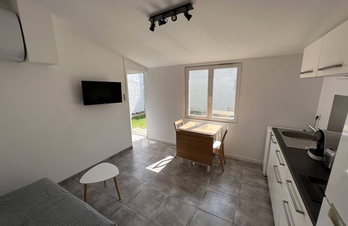L'Echardiere House | Tranquil Petite Maison in a Picturesque Village Setting