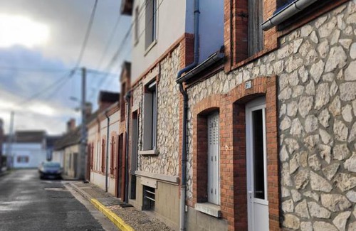 Salbris House | Charming Petite Maison à Salbris - Family & Pet Friendly