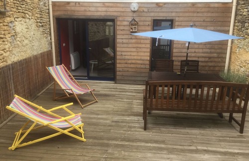 Ligny-le-Chatel House | Charming Petite Maison Dans le Chablisien - 10/10 Stay!