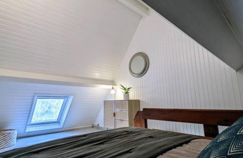 Campan House | Cozy Mountain Escape - Pet and Child Friendly Retreat