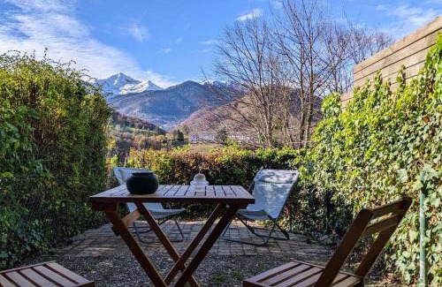 Campan House | Cozy Mountain Escape - Pet and Child Friendly Retreat