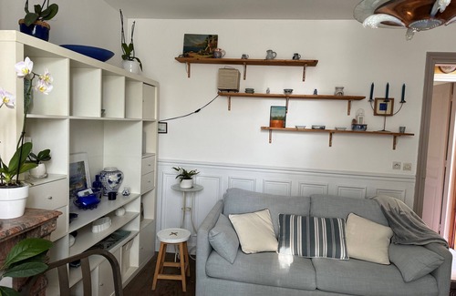 Saint-Denis House | Relax at Petite Maison DU Canal with Family-Friendly Amenities