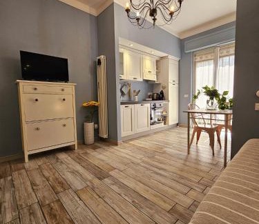 Chiavari Apartment | Elegant Petite Maison with Terrace – Guest Rated 8.9/10