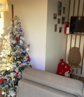 Trungy House | Welcoming Petite Maison - Family-Friendly Retreat Awaits