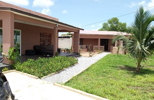Ouidah House | Cozy Independent Retreat for Families in Ouidah