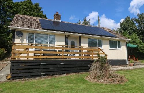 Malltraeth House | Experience Petlyns Patch: 4-Star Family & Pet-Friendly Retreat