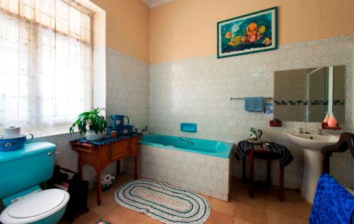 Vryheid House | Cozy Petra's Country Guesthouse with Family-Friendly Amenities