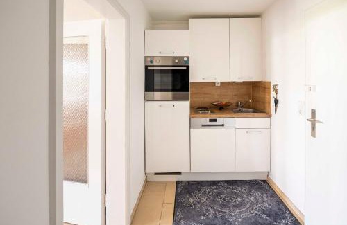 Herrsching am Ammersee Apartment | Relax at Petras Ammerseeblick: Pet & Child Friendly Retreat