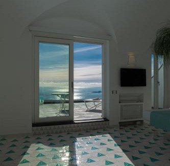 Montepertuso House | Exclusive Oceanfront Suites at Petrea Lifestyle