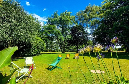 Concarneau House | PÉTREL: Country Home with Large Garden & Family Amenities