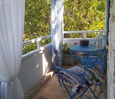 Katokhorion Apartment | Guest Rated: 9.9 at Petrino Katochori with Hot Tub Access