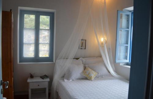 Katokhorion Apartment | Guest Rated: 9.9 at Petrino Katochori with Hot Tub Access