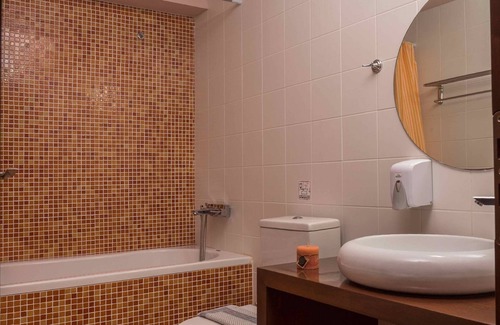 Limeniskos Hotel | Discover Petritos Rooms and Studios: Guest Rated 9.6/10