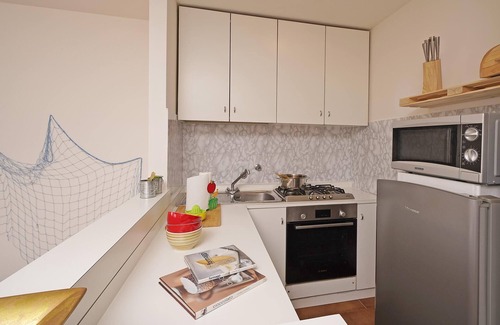 Moniga del Garda Apartment | Relaxing Stay at Petronella in Soiano with Pool & Breakfast