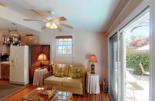 Key West Historic District House | Pet-Friendly Retreat at Petronia Cottage with Pool Access