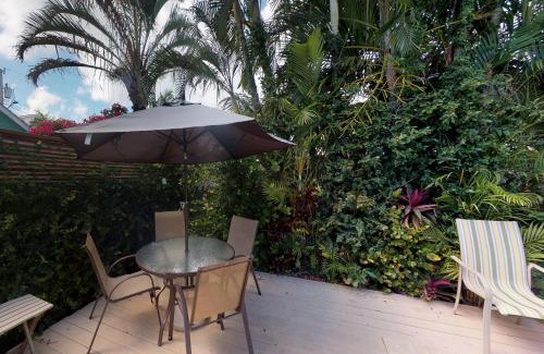 Key West Historic District House | Pet-Friendly Retreat at Petronia Cottage with Pool Access