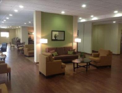 Cotulla Hotel | Discover PetroStay Inn & Suites Cotulla: Pet-Friendly Bliss
